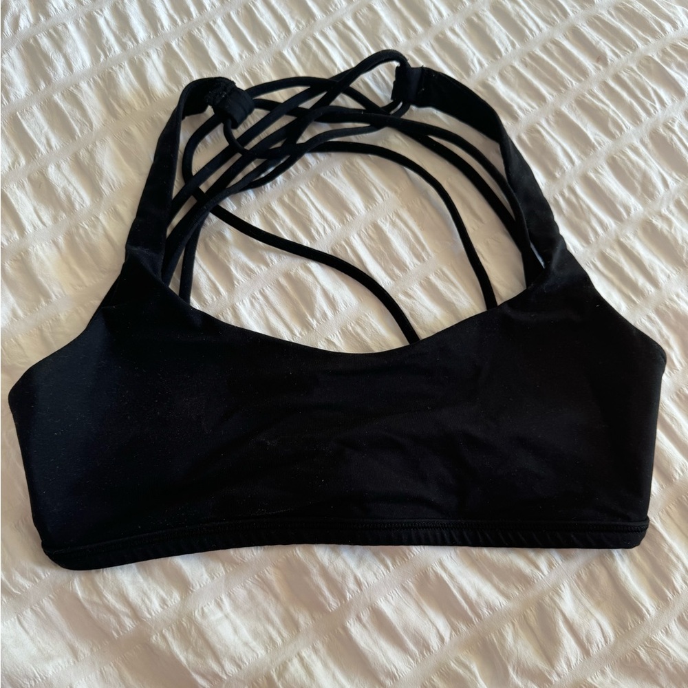 Lululemon sports bra